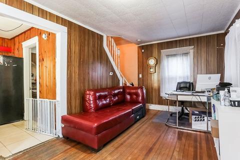 34 Ina St, Springfield, MA 01109 photo 21
