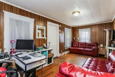 34 Ina St, Springfield, MA 01109 photo 23