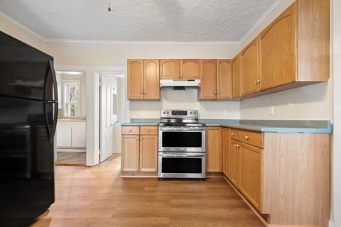 34 Schofield Ave, Dudley, MA 01571 photo 2