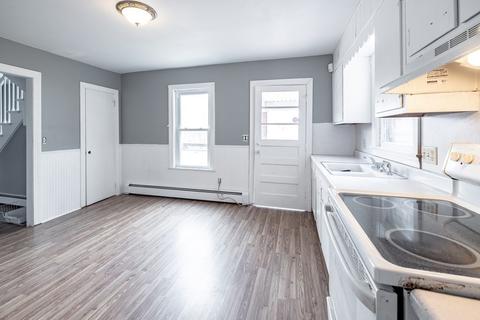 96 Granby, Chicopee, MA 01013 photo 2