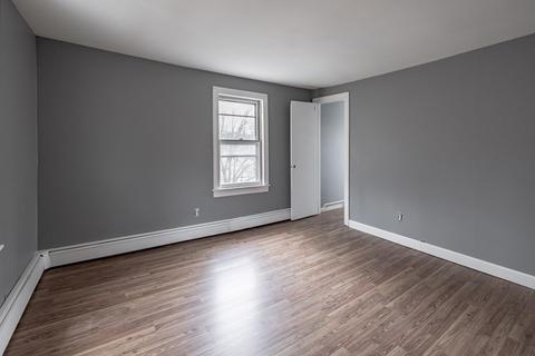 96 Granby, Chicopee, MA 01013 photo 13