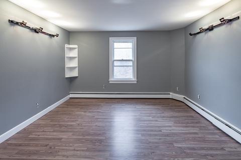 96 Granby, Chicopee, MA 01013 photo 9