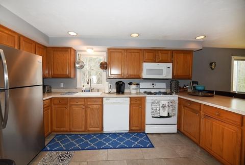 252 Plain St, Marshfield, MA 02050 photo 3