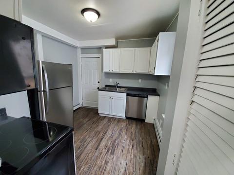 41 12 Maple St, Spencer, MA 01562 photo 2
