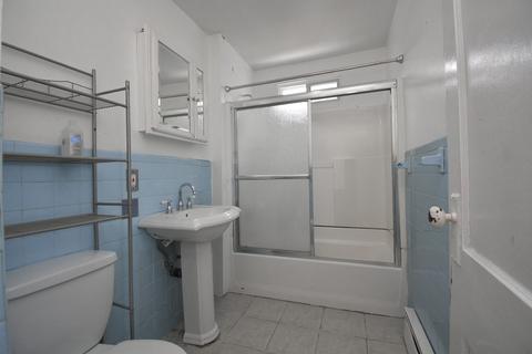 18 Longfellow Ter, Springfield, MA 01108 photo 25