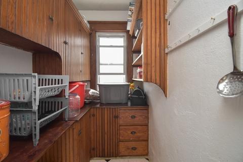 18 Longfellow Ter, Springfield, MA 01108 photo 30