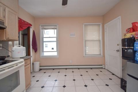 18 Longfellow Ter, Springfield, MA 01108 photo 29