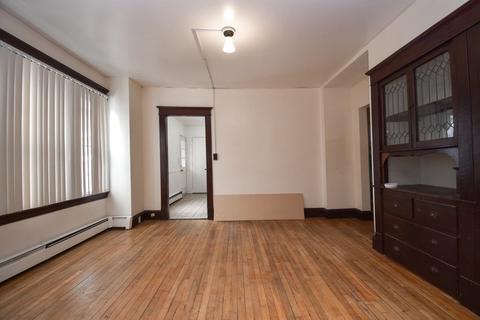 18 Longfellow Ter, Springfield, MA 01108 photo 8