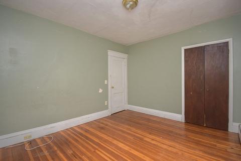 18 Longfellow Ter, Springfield, MA 01108 photo 15