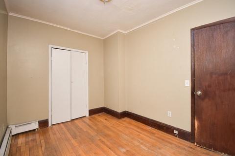 18 Longfellow Ter, Springfield, MA 01108 photo 19