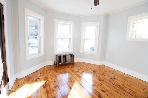 154 Eastern Ave, Worcester, MA 01605 photo 16