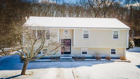 593 Elsbree St, Fall River, MA 02720 photo 1