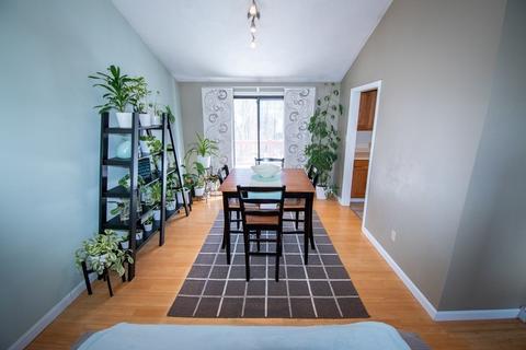 593 Elsbree St, Fall River, MA 02720 photo 7