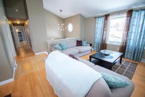 593 Elsbree St, Fall River, MA 02720 photo 4