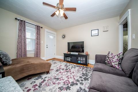 21 Garrison St, Fairhaven, MA 02719 photo 9