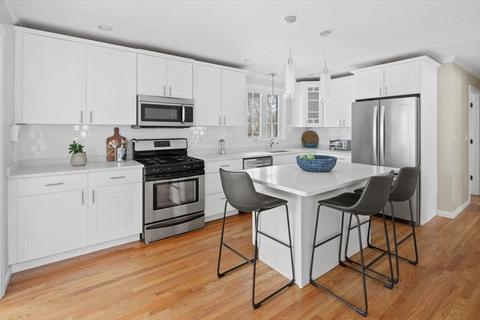 28 Gilford, Hingham, MA 02043 photo 7