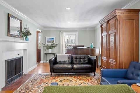 15 Eustis St, Arlington, MA 02476 photo 5