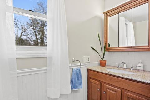43 Wayne St, Worcester, MA 01603 photo 19