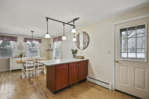 43 Wayne St, Worcester, MA 01603 photo 9