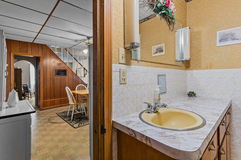 162 Jepson St, Fall River, MA 02723 photo 22