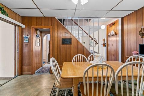 162 Jepson St, Fall River, MA 02723 photo 8