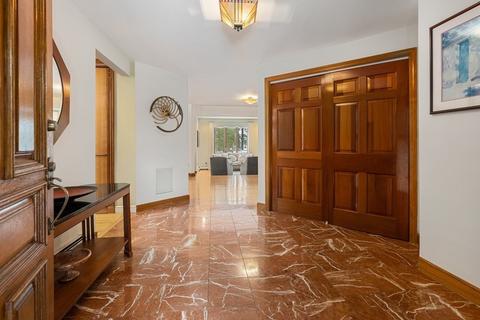 8 Riverview Ter, Dover, MA 02030 photo 3