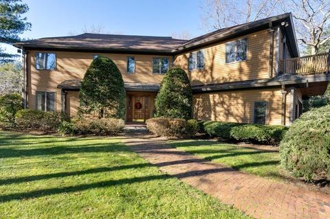 8 Riverview Ter, Dover, MA 02030 photo 1