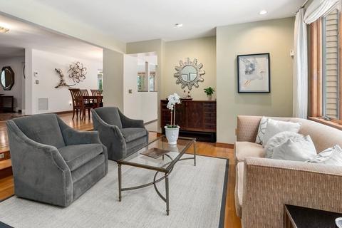 8 Riverview Ter, Dover, MA 02030 photo 6