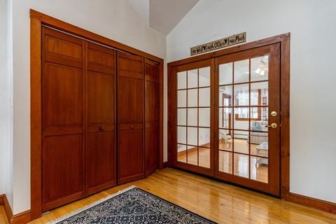 54 Ledgewood Dr, Danvers, MA 01923 photo 4