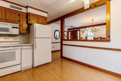 54 Ledgewood Dr, Danvers, MA 01923 photo 9