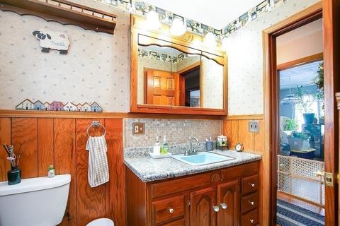 27 Dalton Ave, Chicopee, MA 01020 photo 17