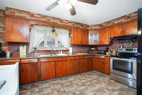 27 Dalton Ave, Chicopee, MA 01020 photo 12