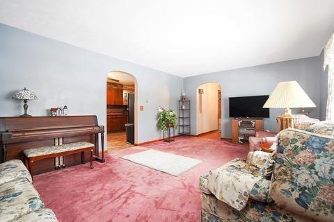 27 Dalton Ave, Chicopee, MA 01020 photo 14