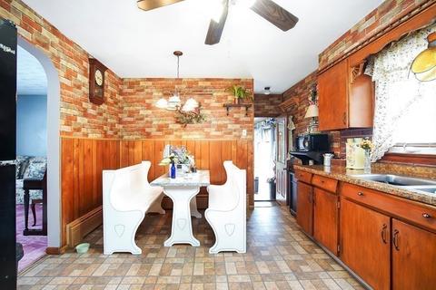 27 Dalton Ave, Chicopee, MA 01020 photo 13