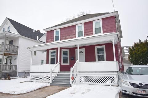 18 Crown St, Springfield, MA 01108 photo 1