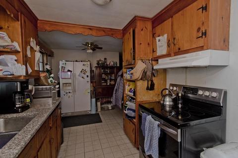 16 Capitol Rd, Springfield, MA 01119 photo 14