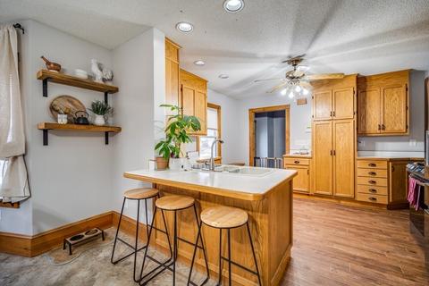 278 Grattan St, Chicopee, MA 01020 photo 8
