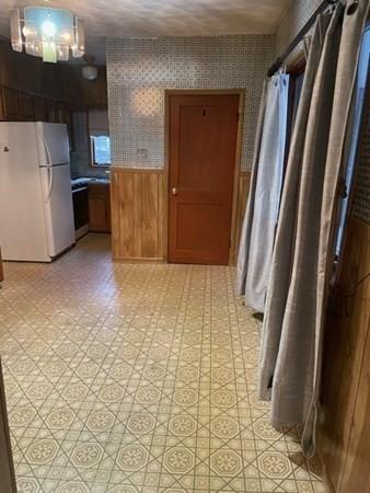 99 Acushnet Ave, Springfield, MA 01105 photo 12