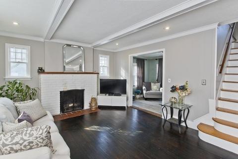 98 Kimberly Ave, Springfield, MA 01108 photo 5