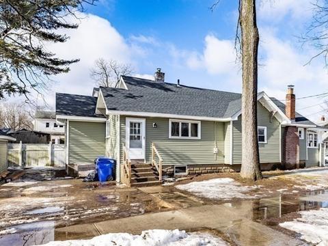 17 Dalton Pl, Springfield, MA 01109 photo 3