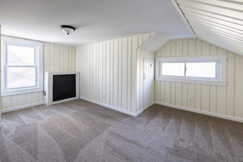 17 Dalton Pl, Springfield, MA 01109 photo 10