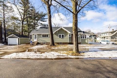 17 Dalton Pl, Springfield, MA 01109 photo 2