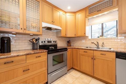 41 Centre St #202, Brookline, MA 02445 photo 16
