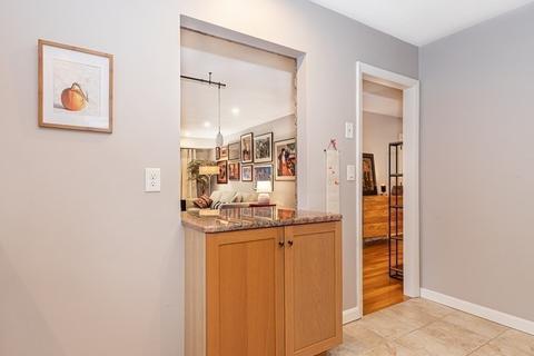 41 Centre St #202, Brookline, MA 02445 photo 18