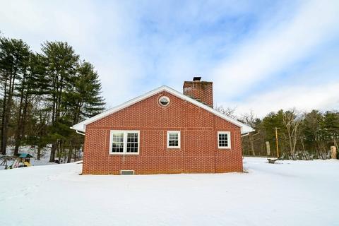 106 Greenwich Rd, Ware, MA 01082 photo 4