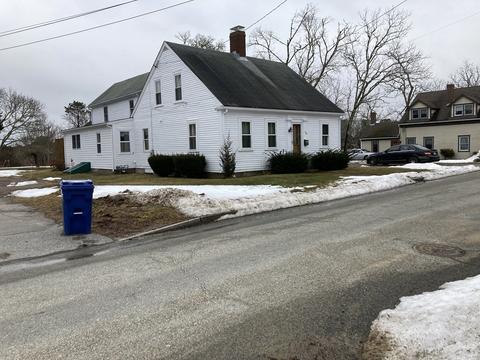 16 Cedar St, Wareham, MA 02571 photo 2