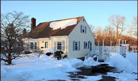 8 Newbridge St, Hingham, MA 02043 photo 11