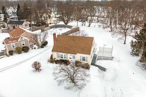 8 Newbridge St, Hingham, MA 02043 photo 23