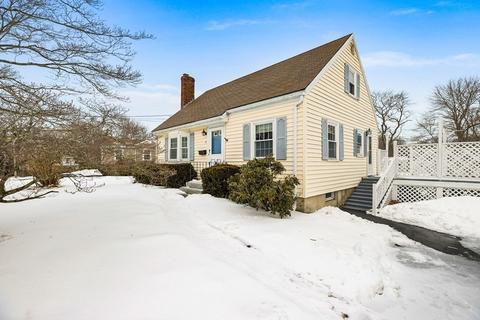 8 Newbridge St, Hingham, MA 02043 photo 12
