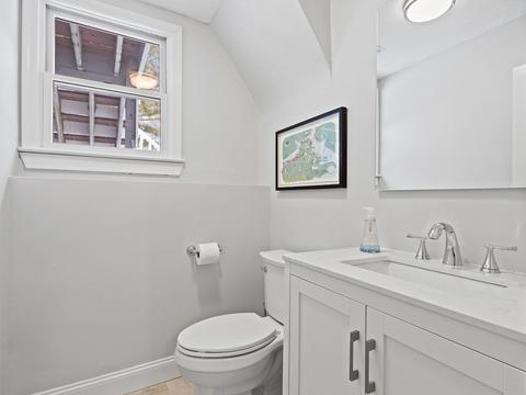 984 Webster St, Needham, MA 02492 photo 16